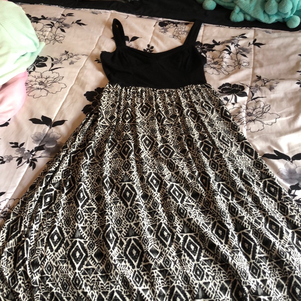 Black and white maxi dress